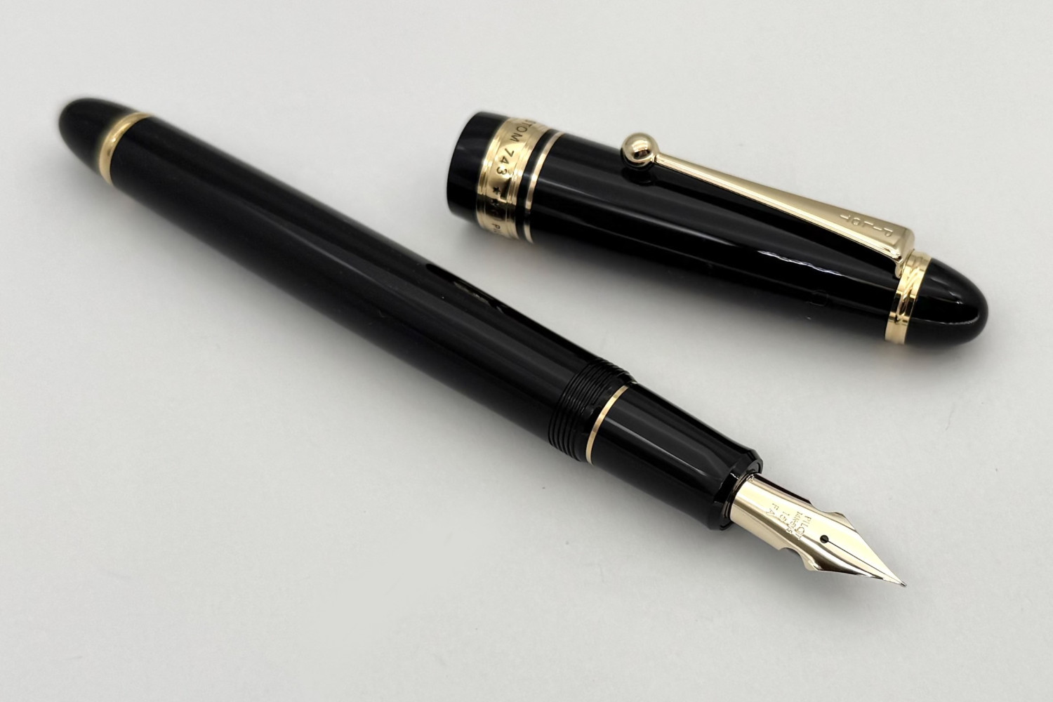 PilotCustom743BlackFPFalconFANib_B